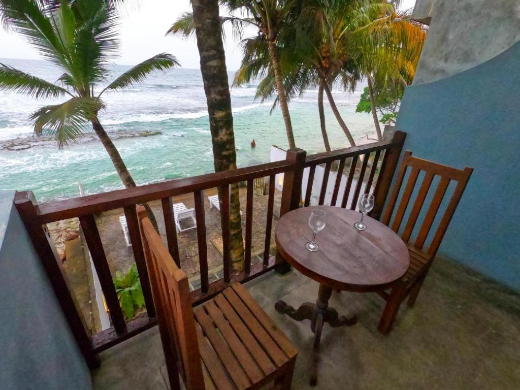 Asa Bay Beach Resort Talpe Bagian luar foto